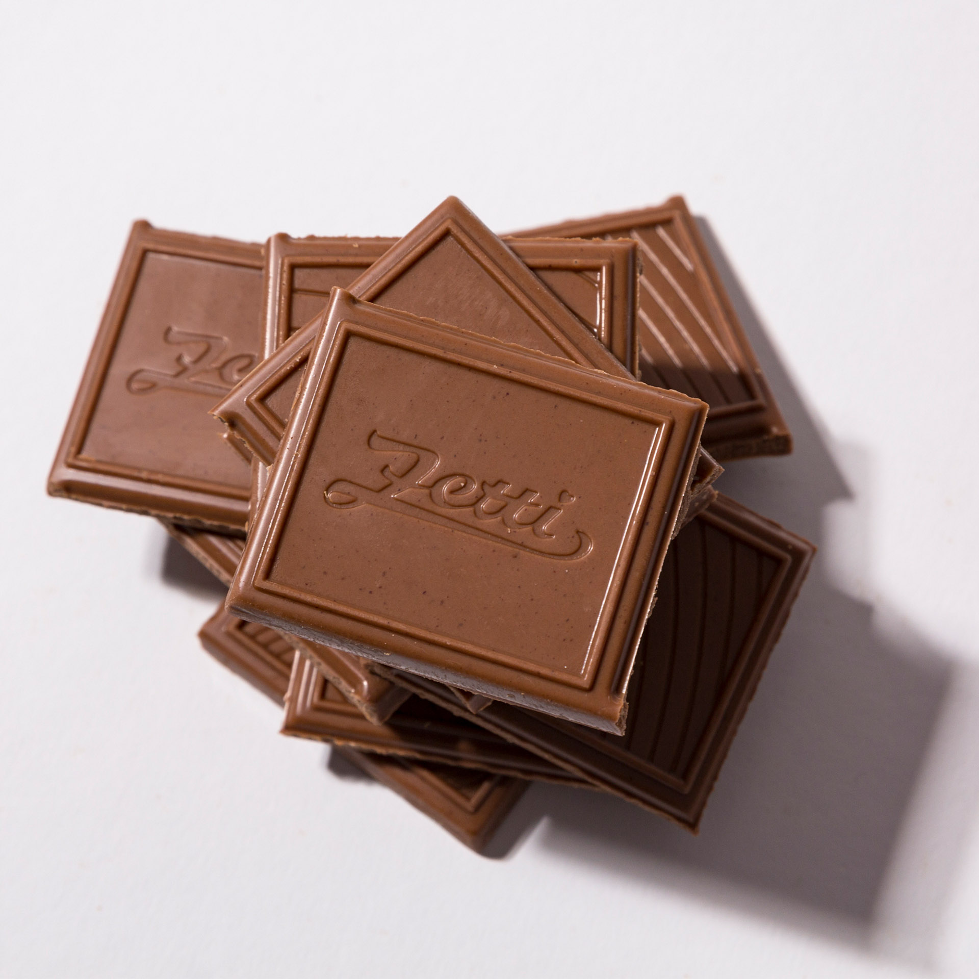 Mehrere Stücke der Zetti Edel Nougat