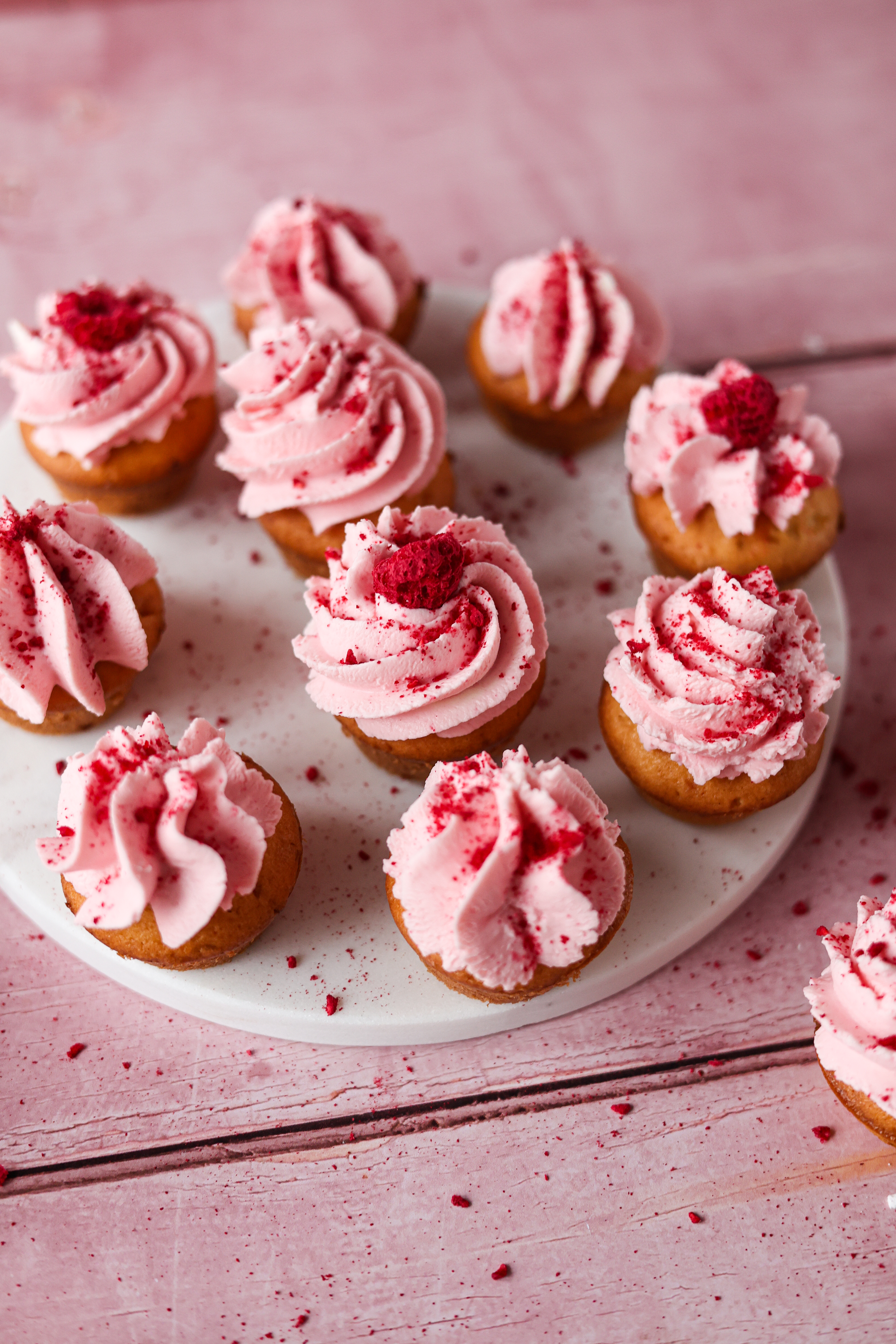MINI CUPCAKES